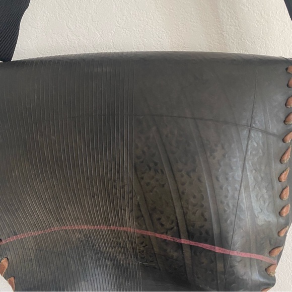 Ganeshhimal Crossbody Purse Recycled/Repurposed Rubber w Leather Whip Stitch - Picture 6 of 8